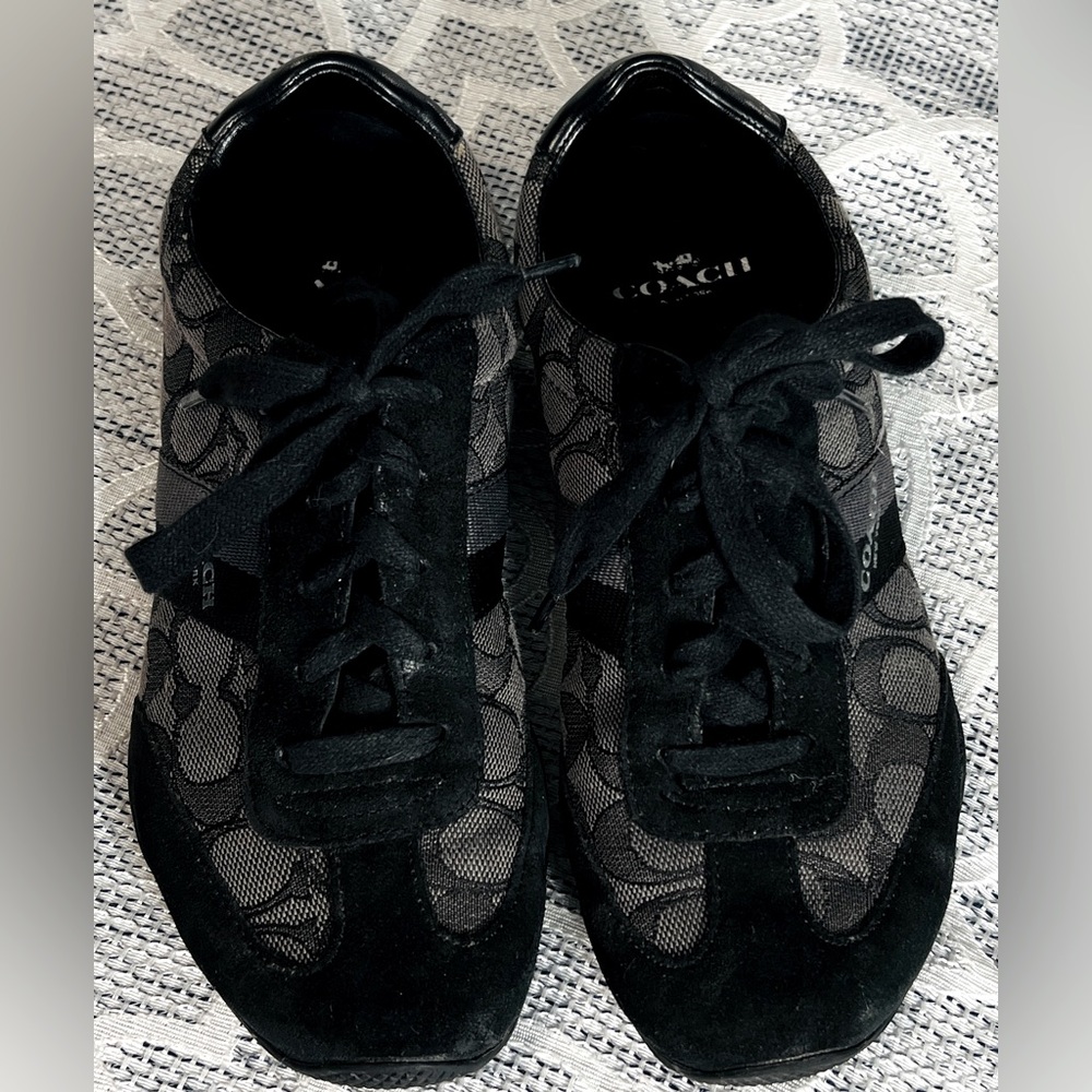 Coach Kelvin Black Suede and Signature Gray Logo Fabric Size 6.5B